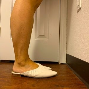 Like New Jasmine Dress-Shoe Flat Slippers